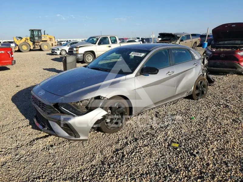 2026 Hyundai Elantra фото