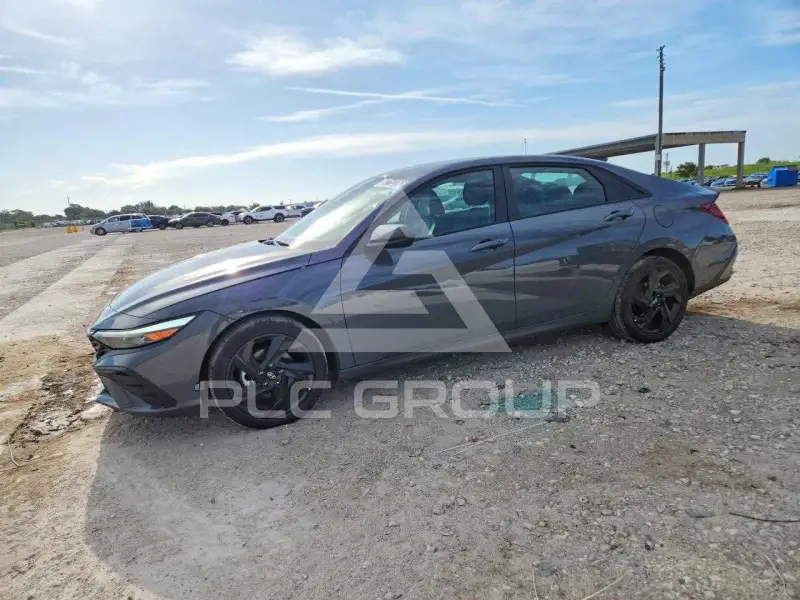 2026 Hyundai Elantra фото