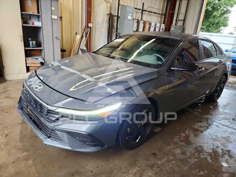 2026 Hyundai Elantra photo