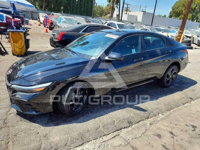 2026 Hyundai Elantra фото