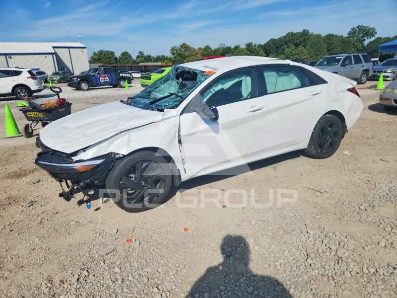 2026 Hyundai Elantra photo