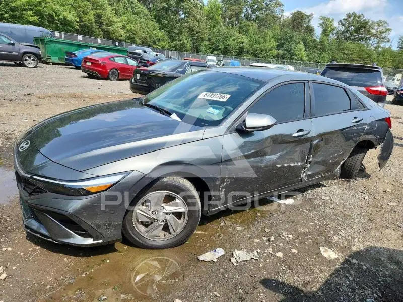 2026 Hyundai Elantra фото
