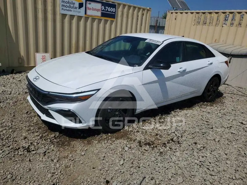 2026 Hyundai Elantra фото