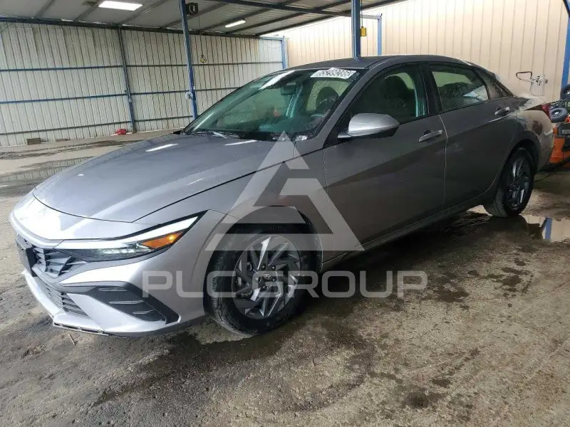 2026 Hyundai Elantra фото