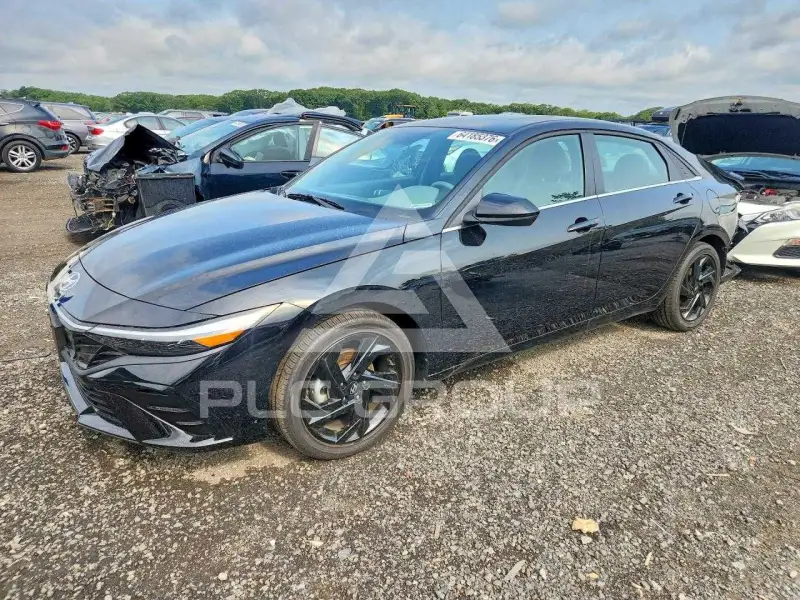 2026 Hyundai Elantra photo