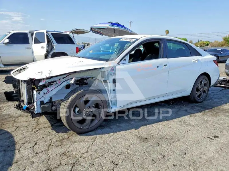 2026 Hyundai Elantra фото