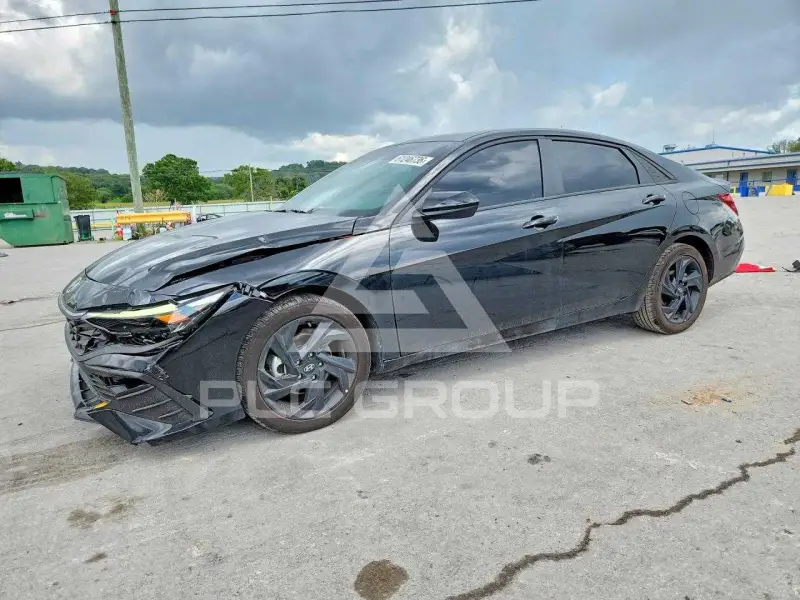 2026 Hyundai Elantra photo