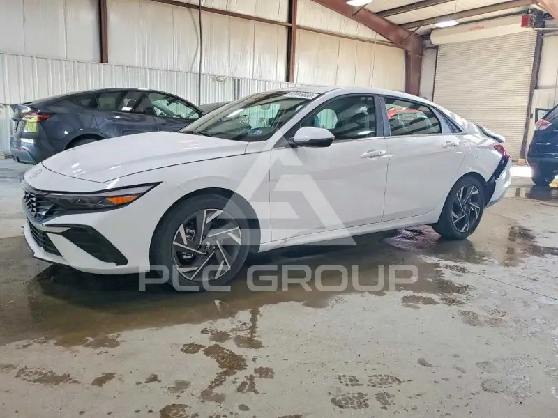 2026 Hyundai Elantra фото