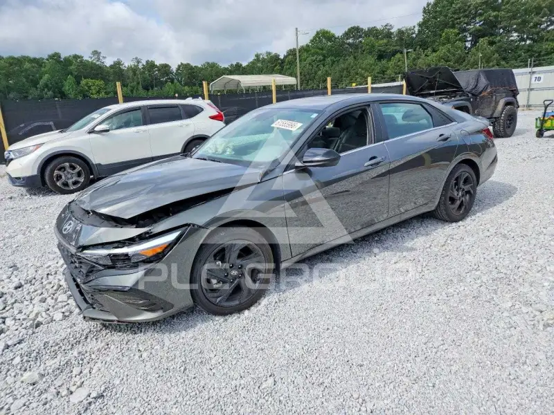 2026 Hyundai Elantra фото
