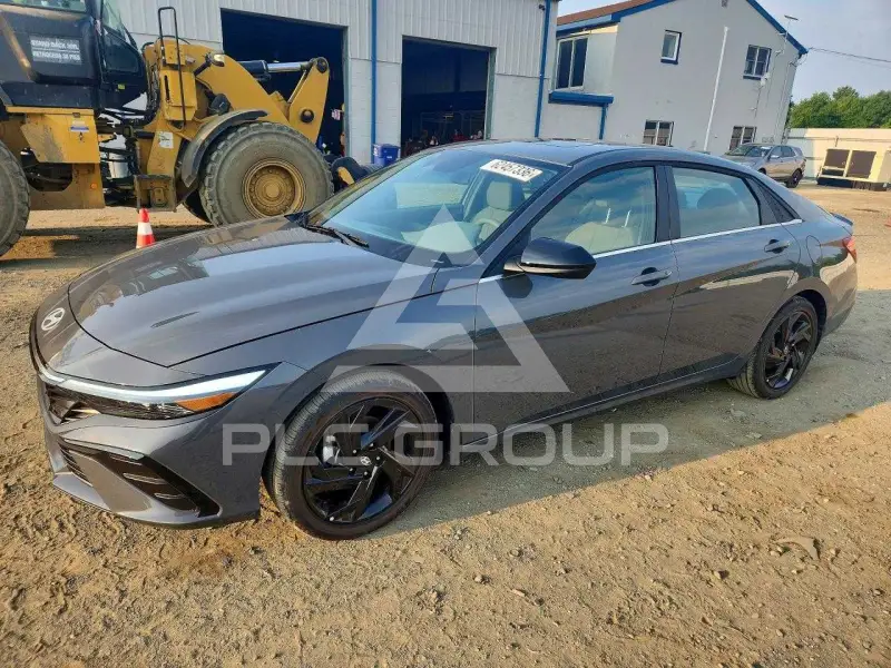 2026 Hyundai Elantra photo