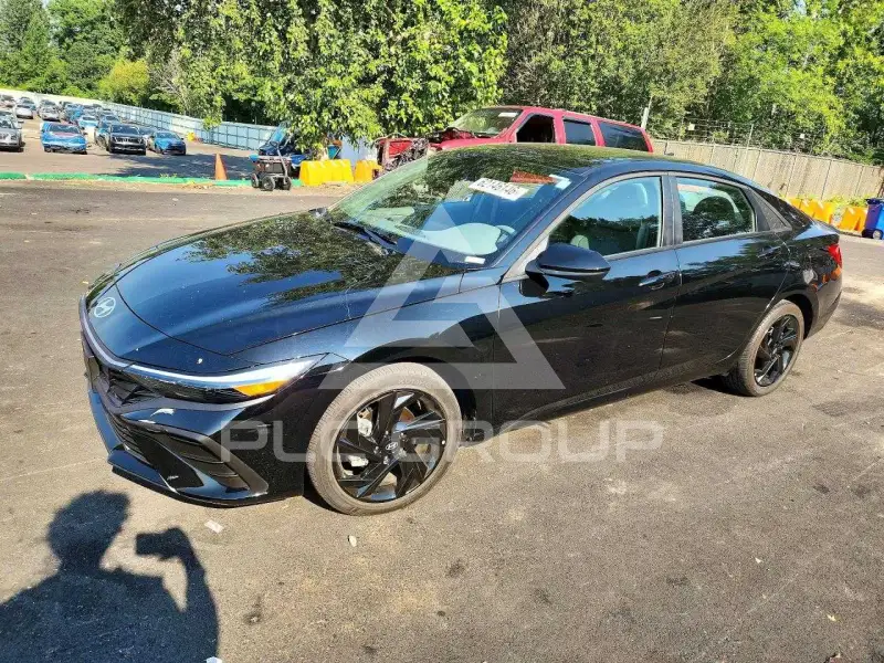 2026 Hyundai Elantra photo