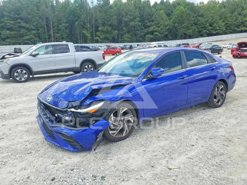 2026 Hyundai Elantra фото