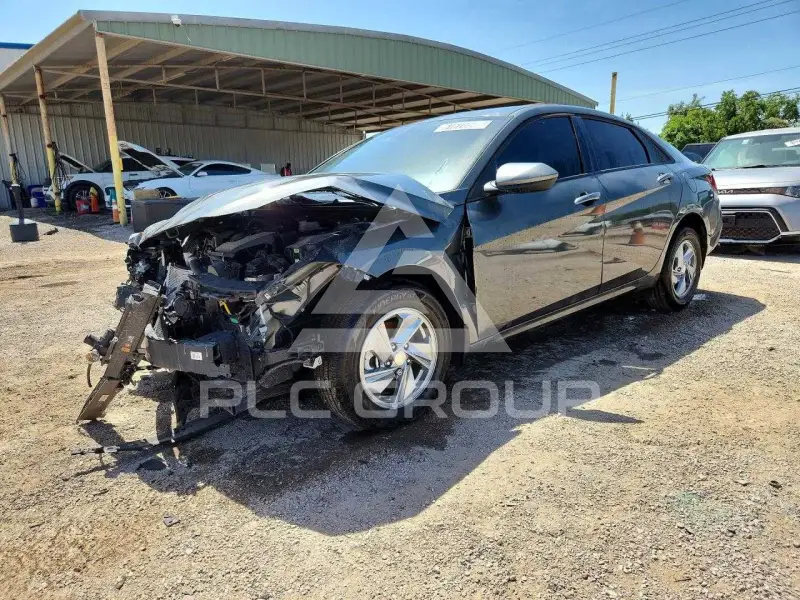 2026 Hyundai Elantra фото