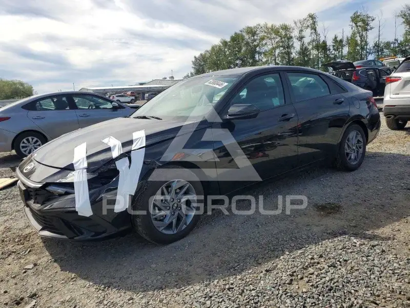 2026 Hyundai Elantra photo