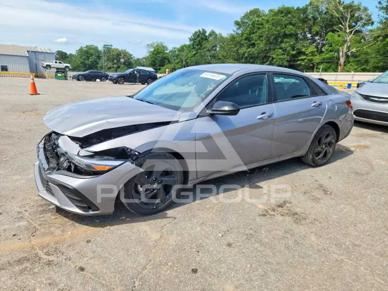 2026 Hyundai Elantra фото
