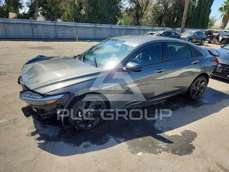 2026 Hyundai Elantra photo