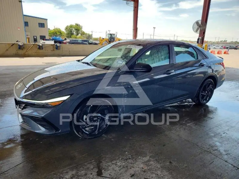 2026 Hyundai Elantra photo