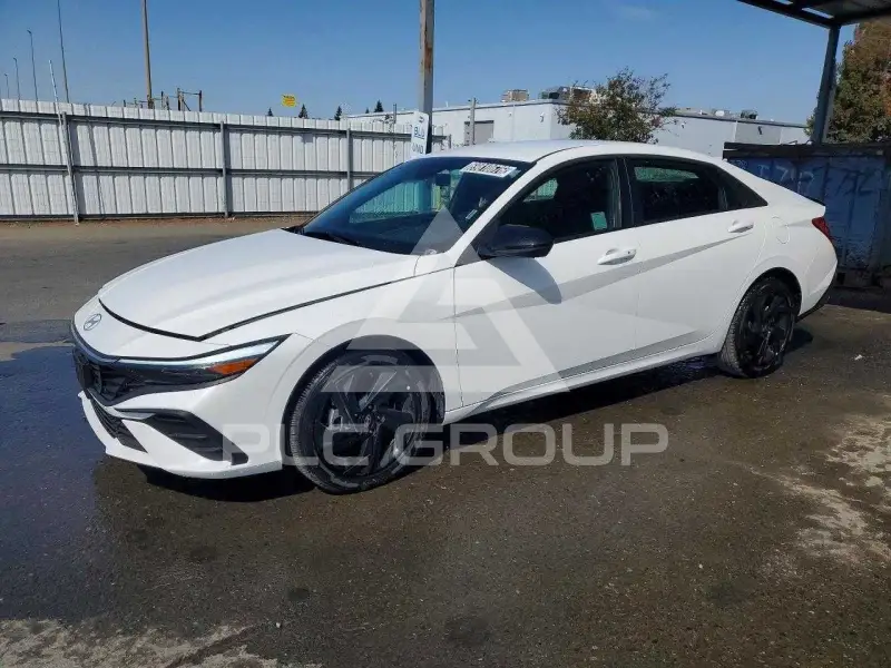 2026 Hyundai Elantra фото