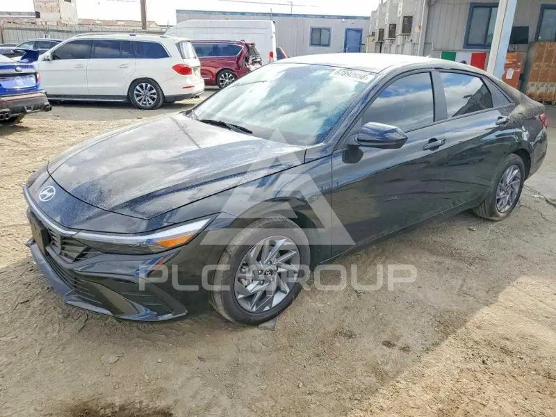 2026 Hyundai Elantra photo
