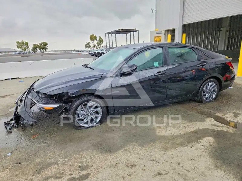 2026 Hyundai Elantra фото