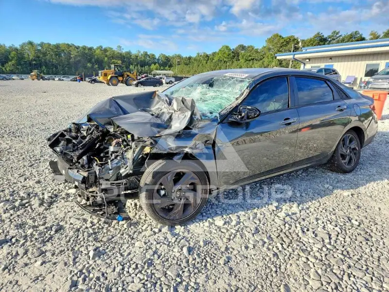 2026 Hyundai Elantra photo