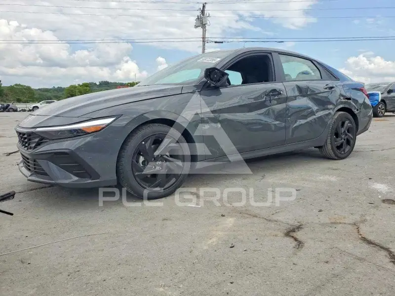 2026 Hyundai Elantra photo