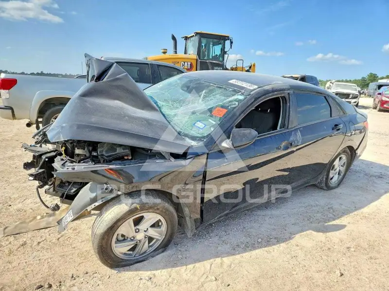 2026 Hyundai Elantra фото