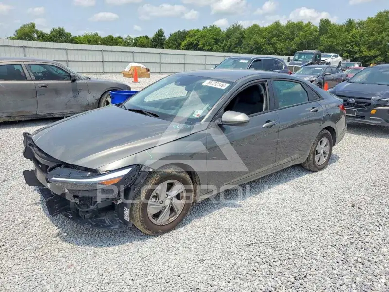 2026 Hyundai Elantra photo