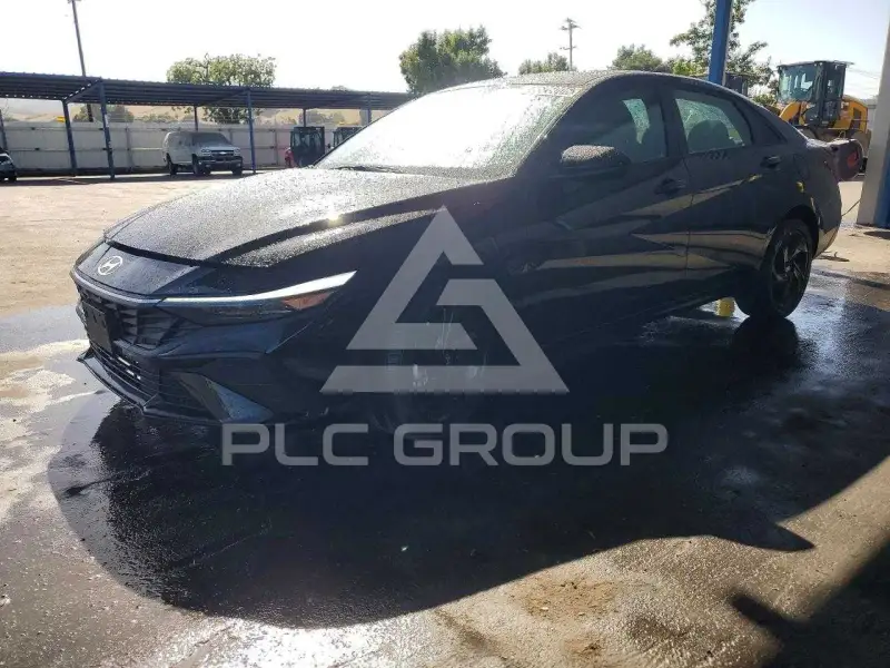 2026 Hyundai Elantra фото