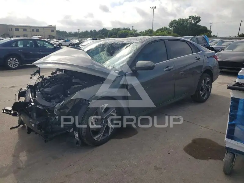 2026 Hyundai Elantra фото