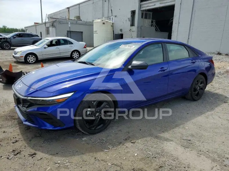 2026 Hyundai Elantra фото