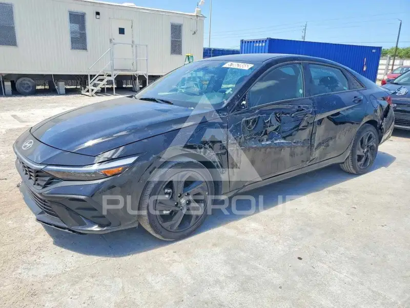 2026 Hyundai Elantra фото