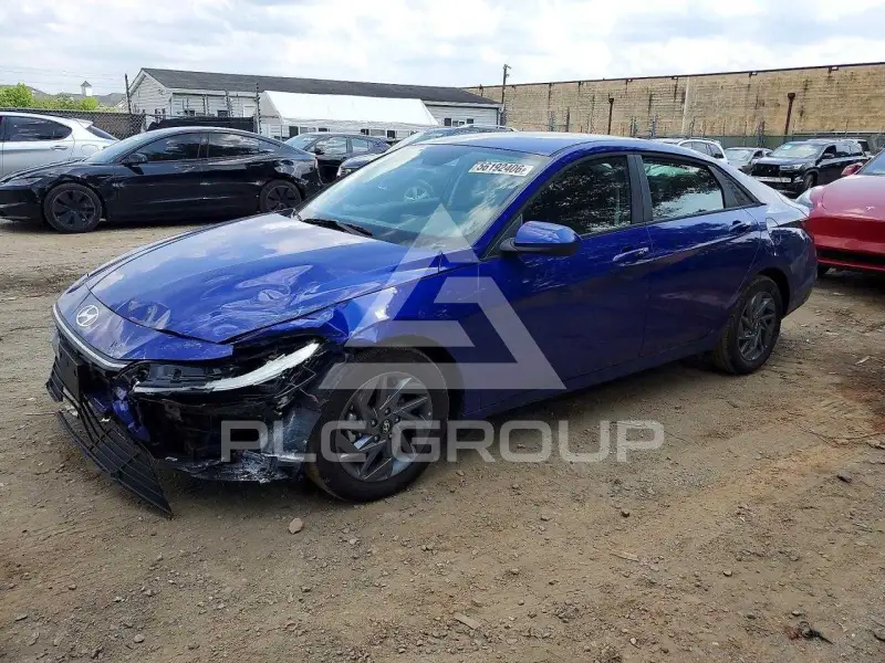 2026 Hyundai Elantra фото
