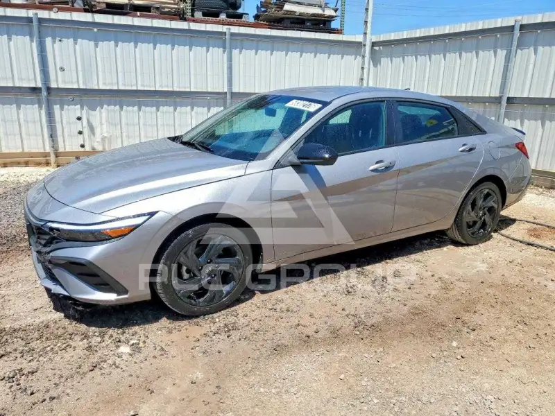 2026 Hyundai Elantra фото