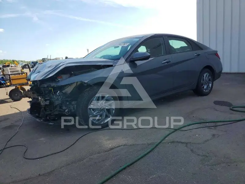 2026 Hyundai Elantra photo