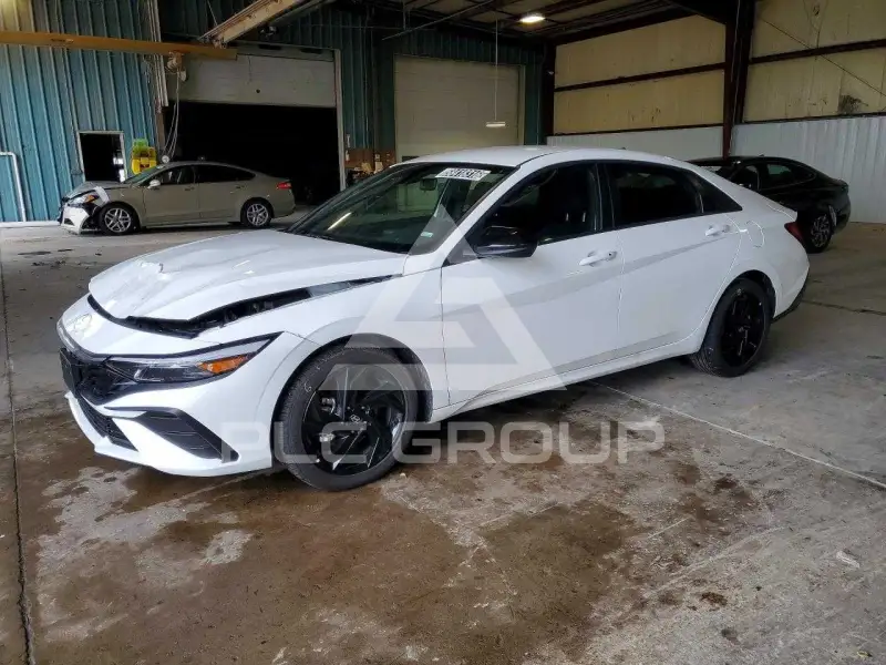 2026 Hyundai Elantra photo