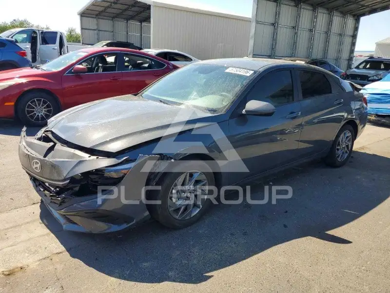 2026 Hyundai Elantra фото