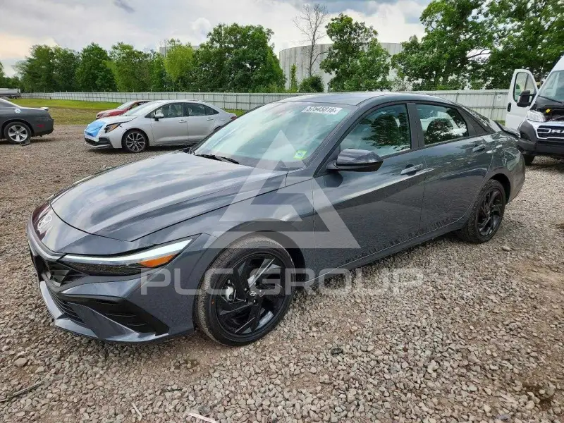 2026 Hyundai Elantra фото