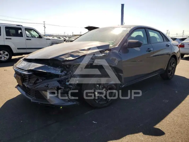 2026 Hyundai Elantra фото