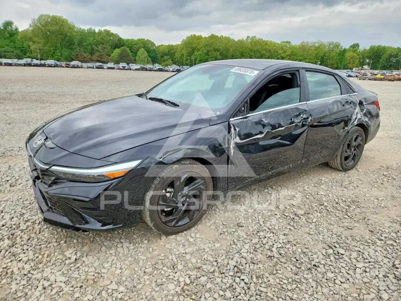 2026 Hyundai Elantra photo