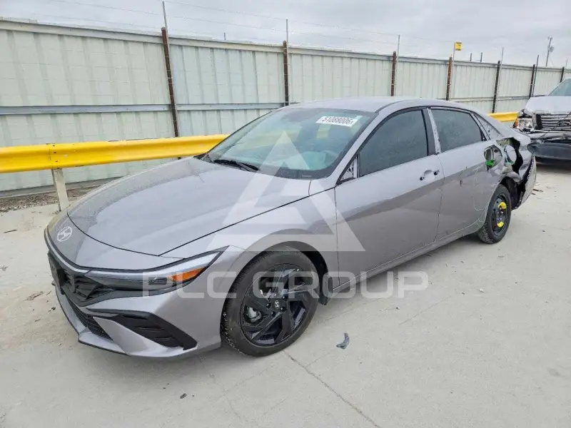 2026 Hyundai Elantra фото