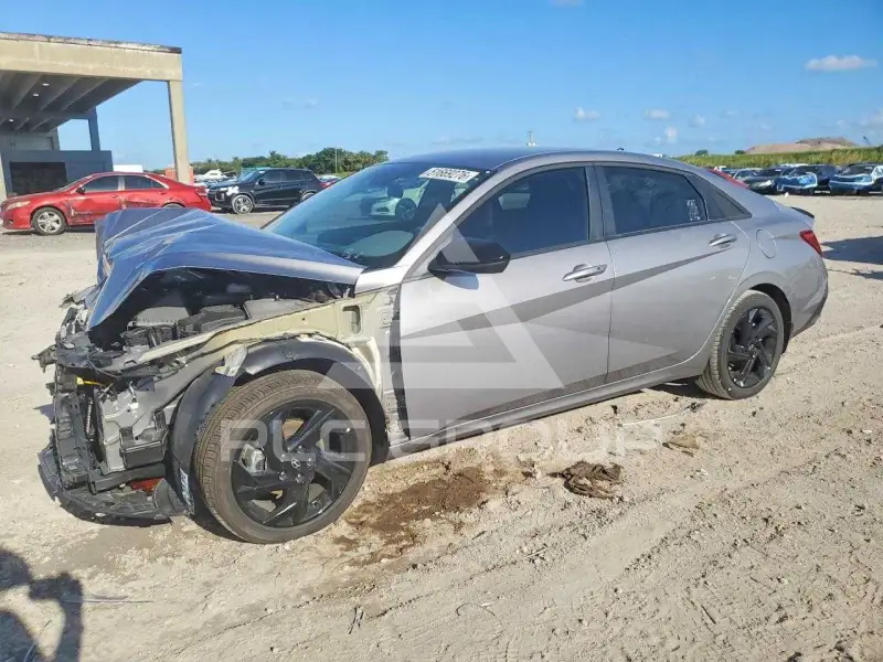 2026 Hyundai Elantra photo