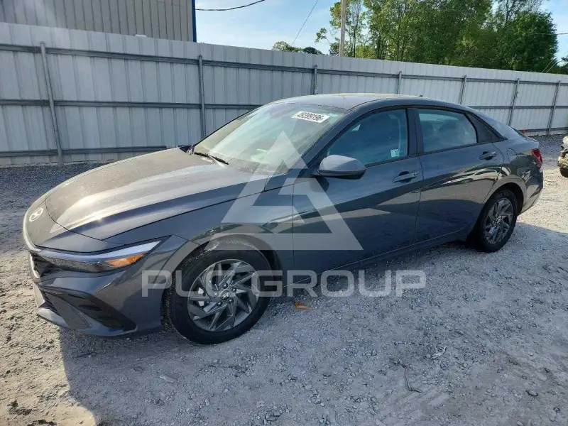 2026 Hyundai Elantra фото