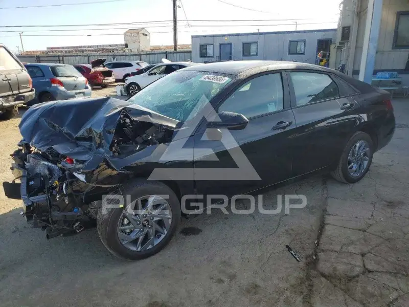 2026 Hyundai Elantra фото
