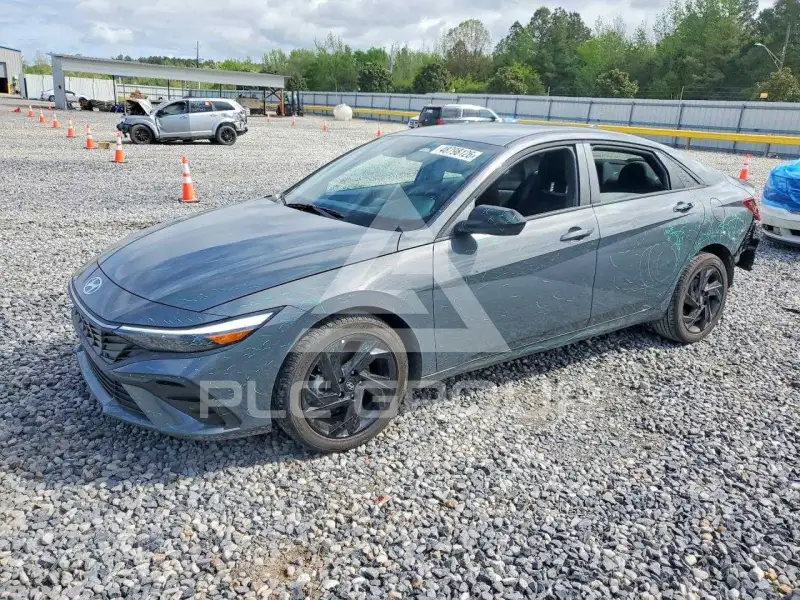 2026 Hyundai Elantra photo