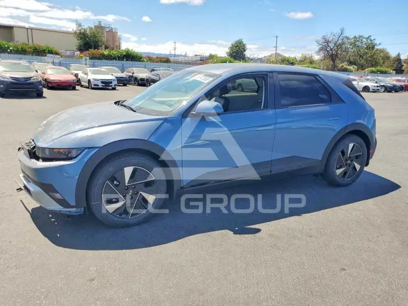 2026 Hyundai Ioniq photo