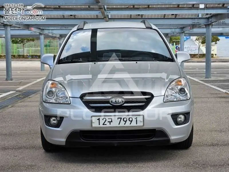 2008 KIA Carens