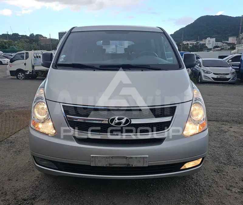 2010 Hyundai Starex