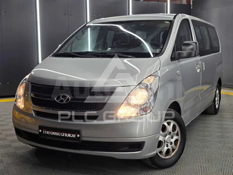 2010 Hyundai Starex