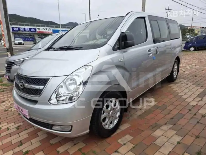 2010 Hyundai Starex